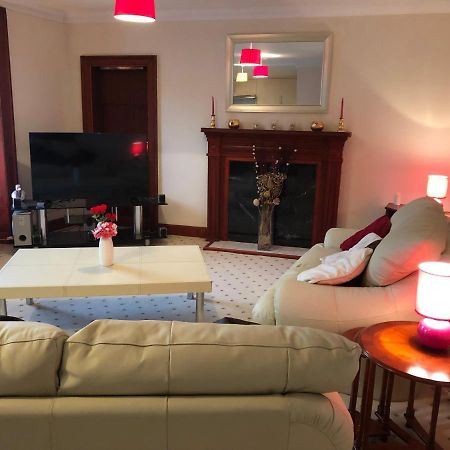 Executive Serviced Apartments 1 Forfar Eksteriør bilde