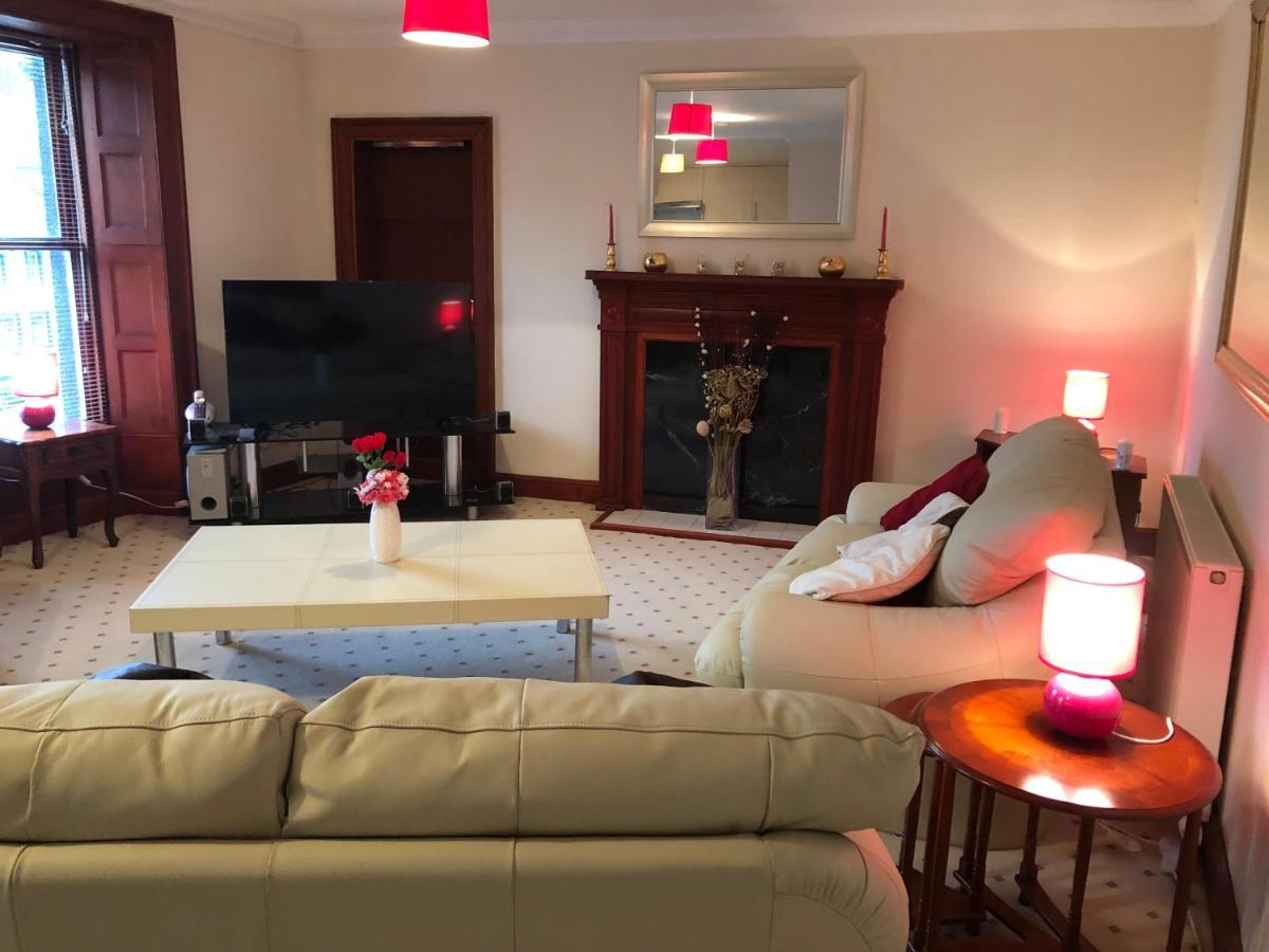 Executive Serviced Apartments 1 Forfar Eksteriør bilde